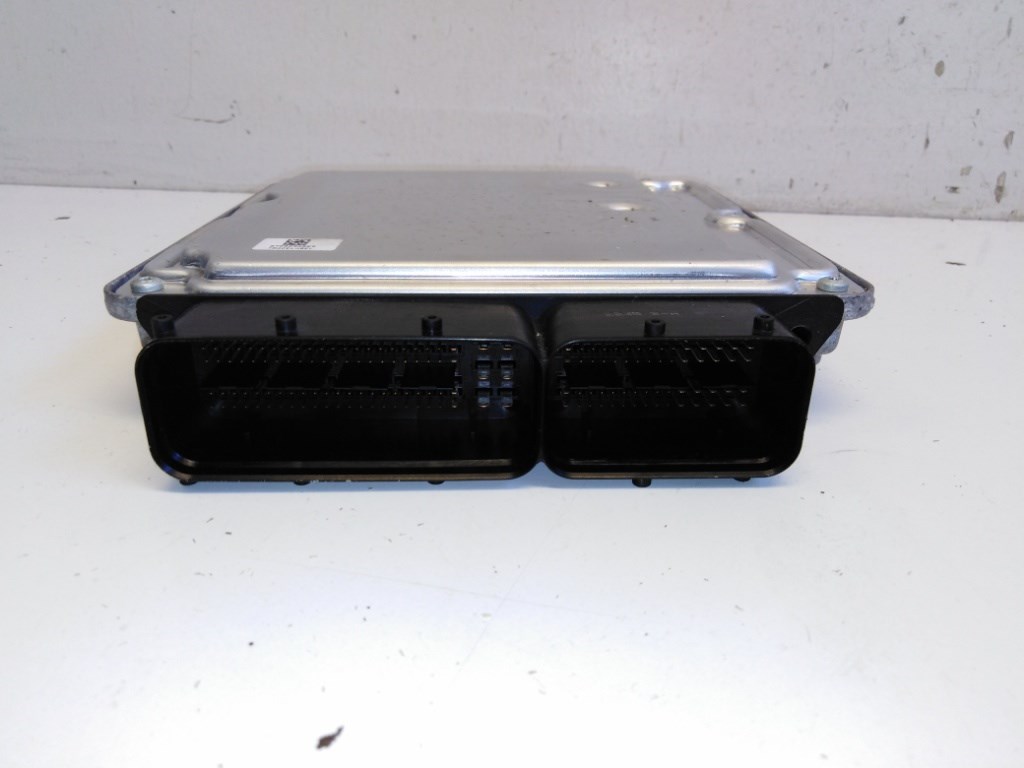 Volkswagen Golf plus  motorvezérlõ 03G906016R 0281012220 3. kép