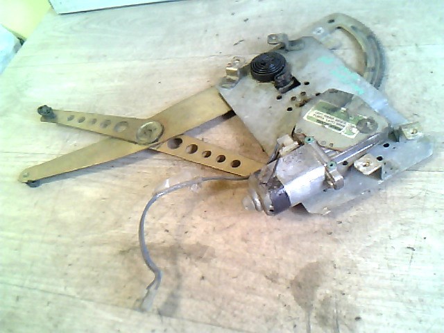 OPEL ASTRA F 94-02 Bal első ablakemelő szerkezet elektromos 1. kép