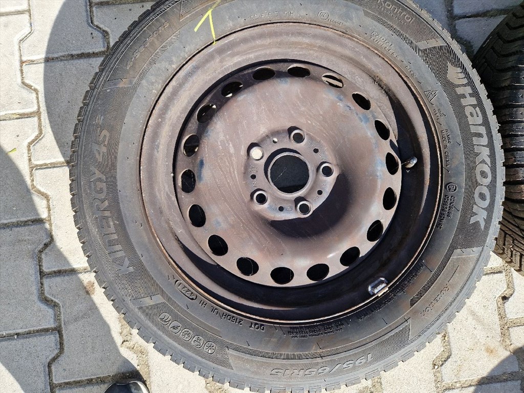  5x112 15" lemezfelni szett Hankook négyévszakos gumikkal (12546, 26143) 2. kép