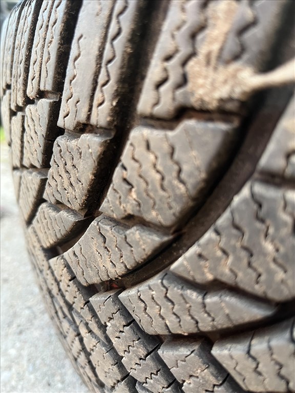  225/5516" használt Firestone téli gumi(2db) 5. kép