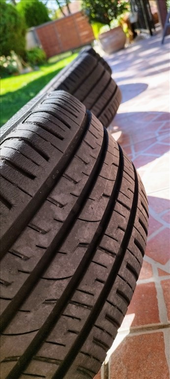  205/55/16R használt Barum Bravuris nyári gumi 1. kép