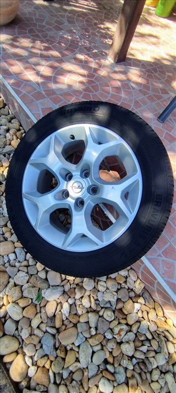  205/55/16R használt Barum Bravuris nyári gumi 4. kép