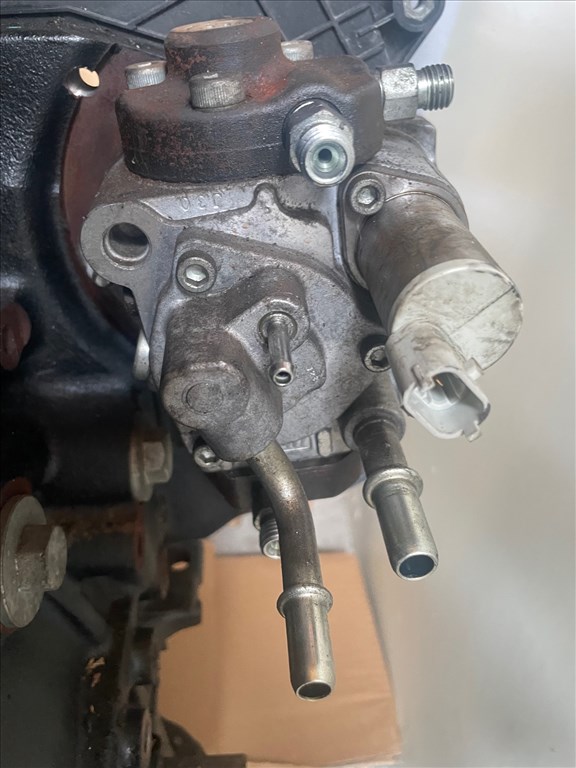 Opel Astra J 1.7 CDTI  DENSO 55586499 Nagynyomású szivattyú  Common Rail Szivattyú / Meriva B, Mokka 5. kép