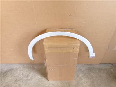 AUDI Q3 8U0 bal első sárvédő ív 2011-2019 8U0853717A