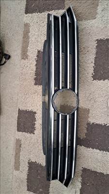 Volkswagen Passat B8 hűtő díszrács  3g0853653d