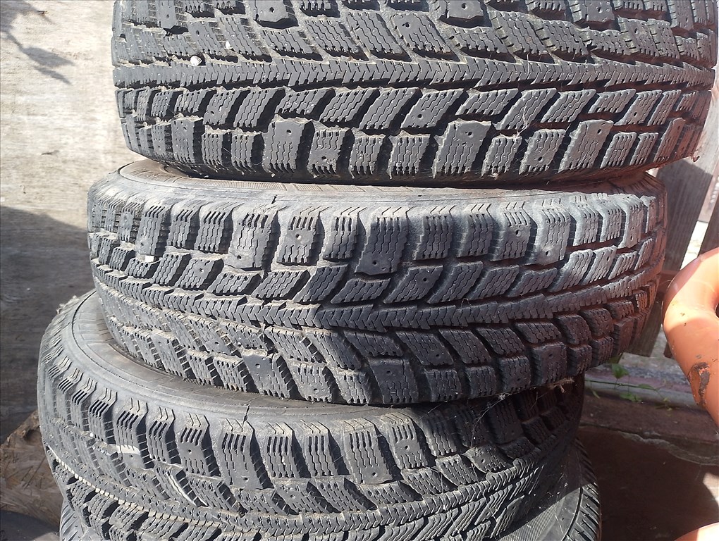  165/7014" újszerű Nokian téli gumi gumi 3. kép