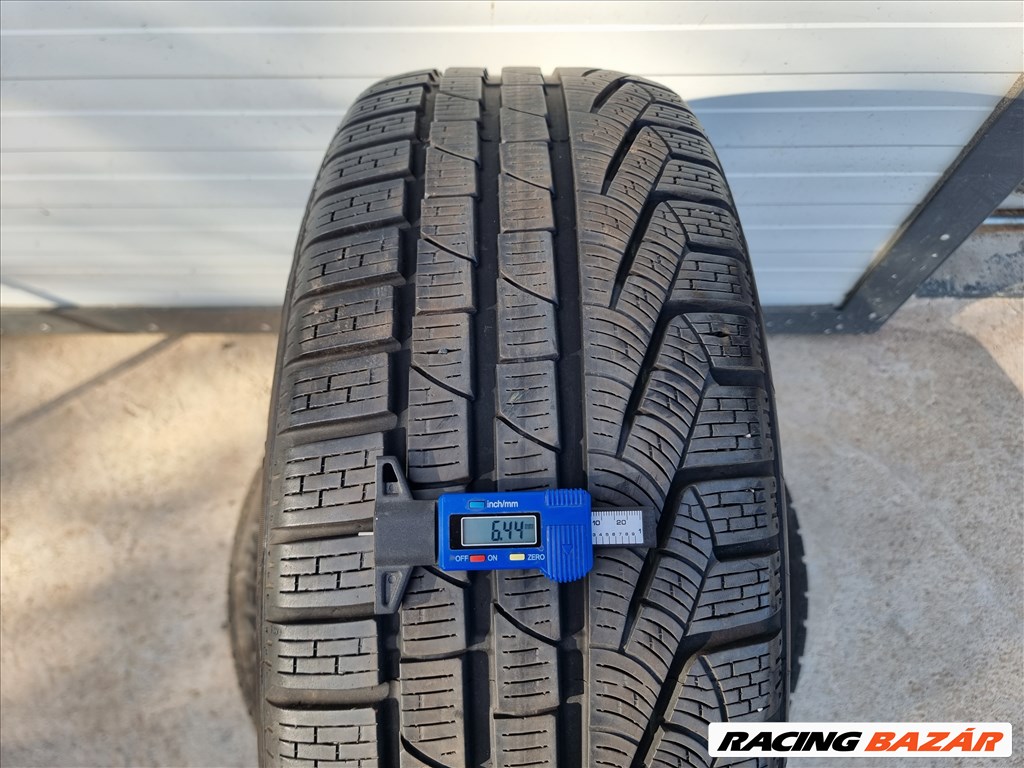 235/50R19 Pirelli téli gumi 2db nagyon jó állapotban eladó! 1. kép