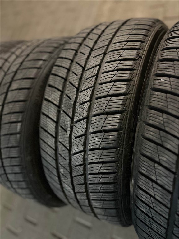  225/4018"Barum téli 4db, 225/40R18, 225/40 R18  3. kép