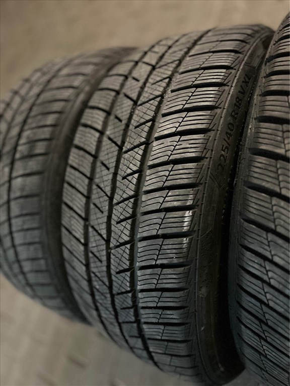  225/4018"Barum téli 4db, 225/40R18, 225/40 R18  4. kép