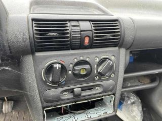 OPEL CORSA B (73, 78, 79) Bal hátsó Ablakemelő Szerkezet (Mechanikus) 17. kép