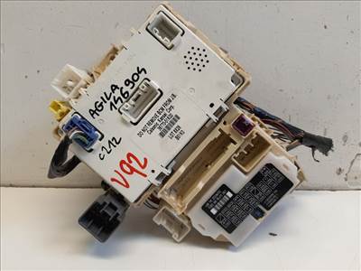 Opel Agila  biztosítéktábla utastér 3677051K00