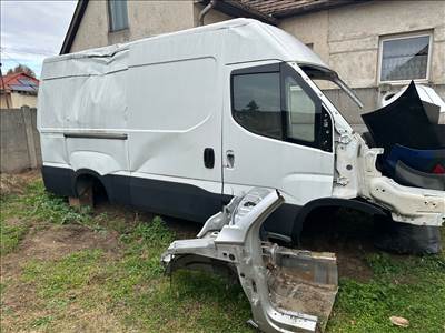Iveco Daily jobb első ajtó