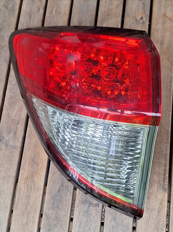 Honda Hrv hátsó lámpa  1. kép