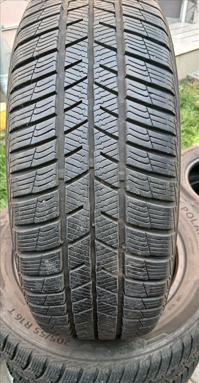  205/55R16 használt Barum téli gumi szett 2019 6mm 1. kép