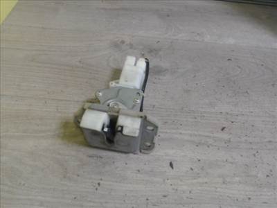 SUZUKI SWIFT 05-10 Csomagtér ajtó zárszerkezet