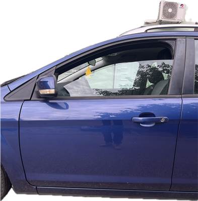 Ford Focus mk2 kombi Bal első ajtó kèk