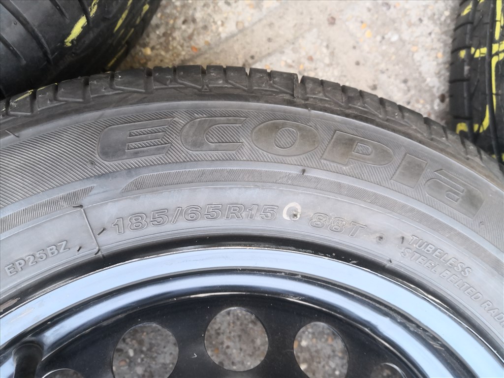 Renault 15-ös gyári acélkerék 4x100 7. kép