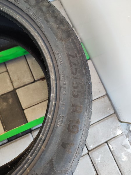 225/55 R19 Continental 4db Nyárigumi 90Garage #470 3. kép
