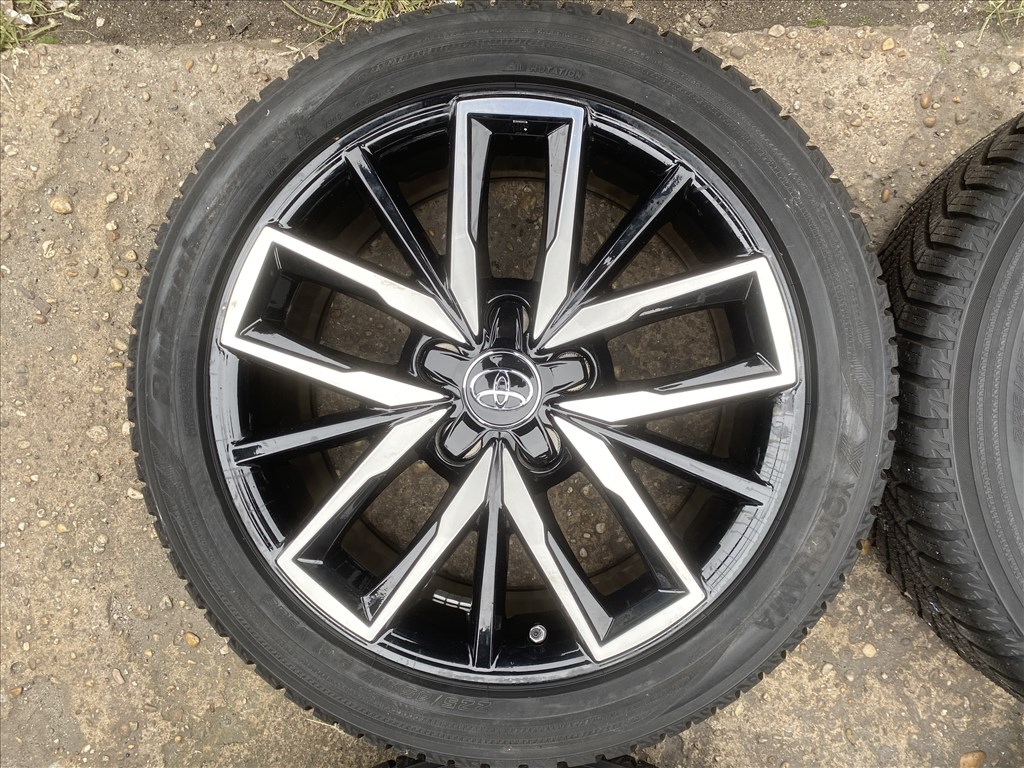 4db gyári 17″ Toyota Corolla új szerelt kerék. (3758071) 2. kép