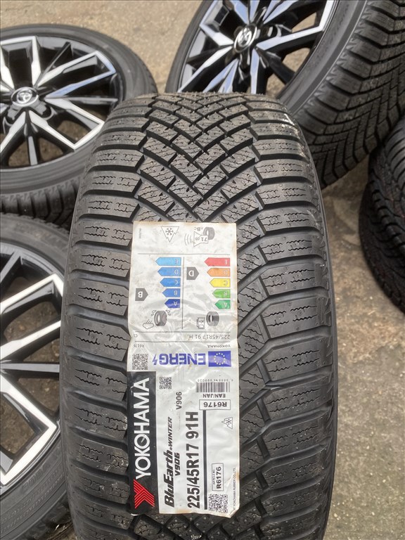 4db gyári 17″ Toyota Corolla új szerelt kerék. (3758071) 3. kép