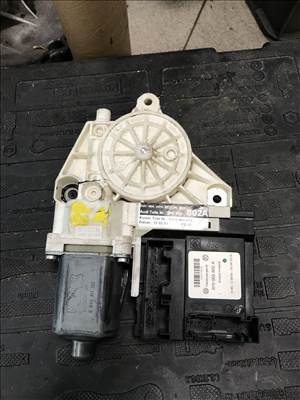 Audi A3 (8P) jobb első ablakemelő motor 8p0959802a