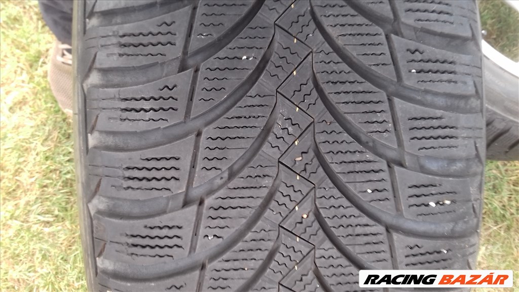  5x120 lyukosztású 17" használt BMW (gyári felni) alufelni, rajta 225/50 használt téli gumi 8. kép