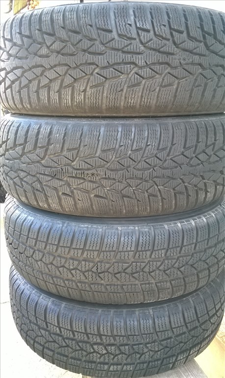  Eladó 4db 14-es 4x108-as Peugeot-Citroen lemezfelni 185/65R14 új Nokian-Riken téli gumival 2. kép