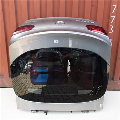 Mercedes-Benz GLC (2017-2022) csomagtér ajtó