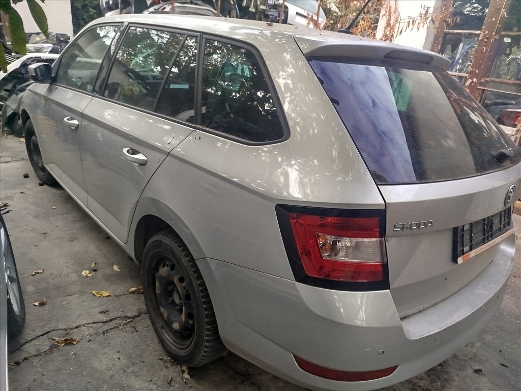 Skoda Fabia III bontott alkatrészei 1. kép