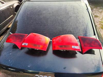 Audi A4 B7 Avant hátsó lámpa szett gyári 