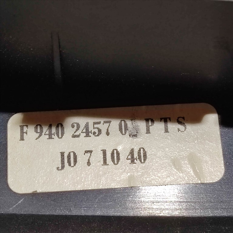 209285 Alfa Romeo Giulietta 2010-2020 bal első ablakemelő kapcsoló tartó, 4 elektromos ablak 4. kép