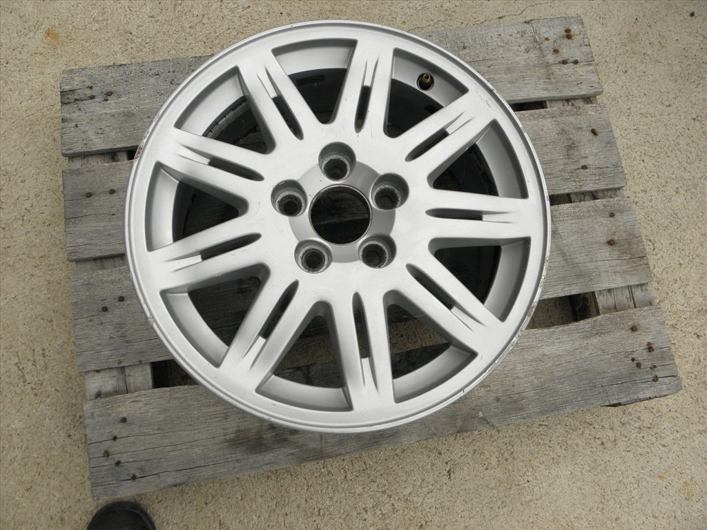 1db Volvo URSA alufelni,  5x108, 7jx16x49 1. kép
