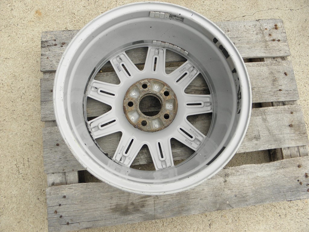 1db Volvo URSA alufelni,  5x108, 7jx16x49 2. kép
