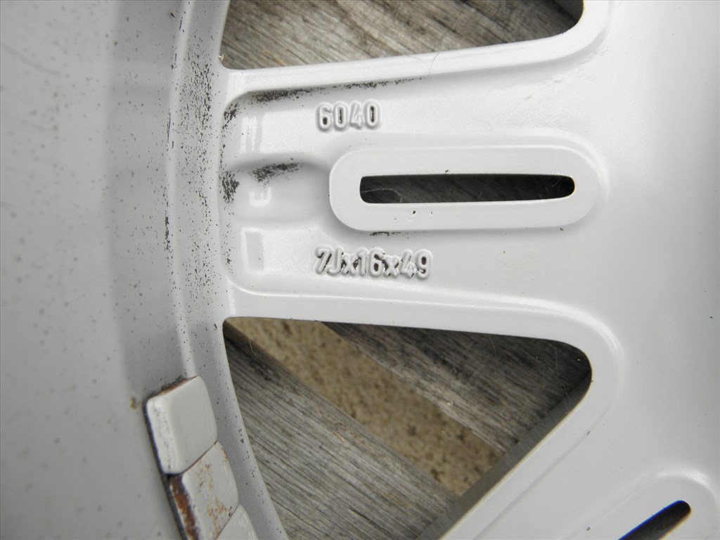 1db Volvo URSA alufelni,  5x108, 7jx16x49 3. kép