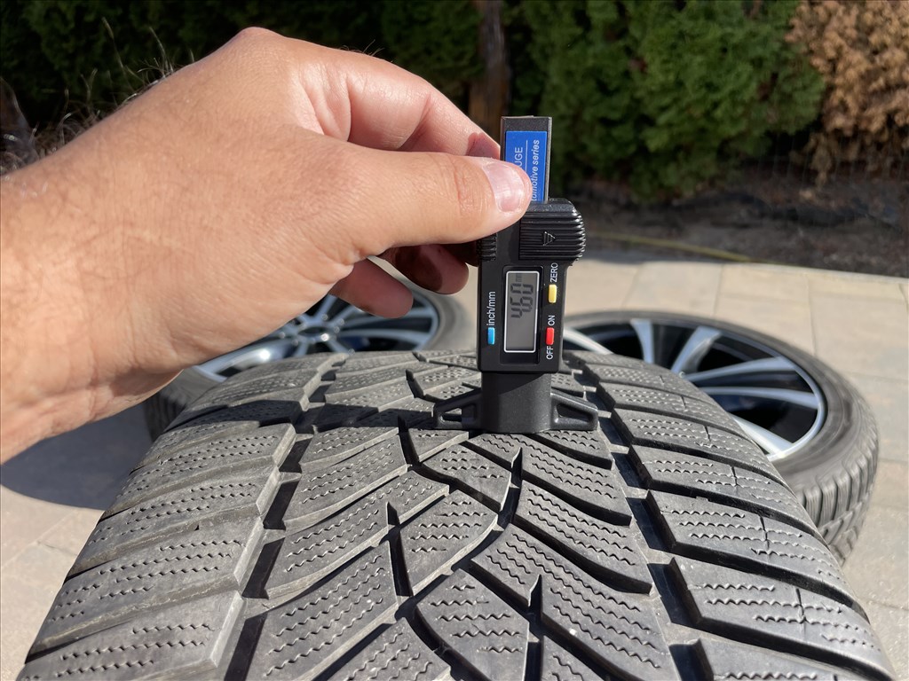 MERCEDES-BENZ E-Klasse W213 W212 18” téli gyári alufelni szett ELADó! 6. kép