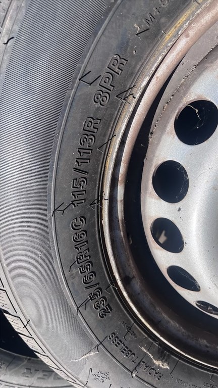  Mercedes Sprinter VW Crafter 6x130 16" lemezfelni rajta 265/55 16C újszerű Grenlander téli gumi  5. kép