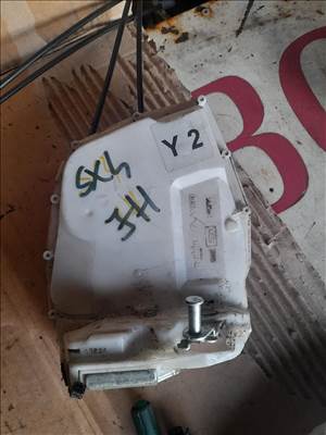 Suzuki sx4 jobb hátsó ajtózár 