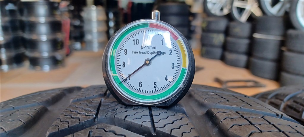 Pirelli Sottozero3 Winter MO 245/45 R19 téli gumik 2db.6,5-7mm 3. kép