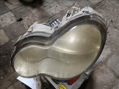 Mercedes W203 fényszóró  a2038200161