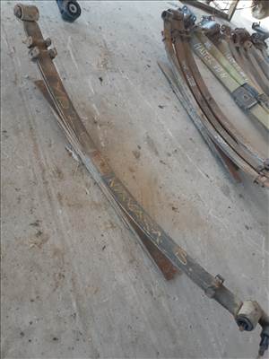 Nissan Navara D22 Hátsó Laprugó