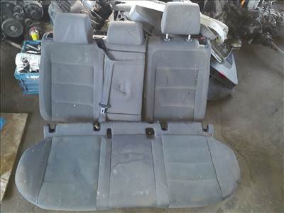 Volkswagen Golf V Hátsó Ülés