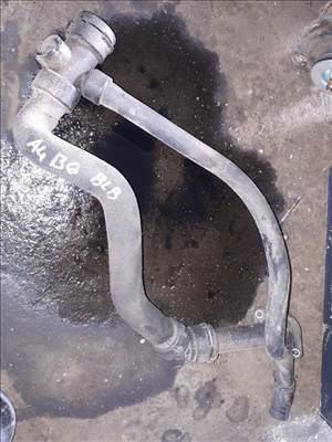 Audi A4 B7 Vízcső  Csonk 8E0 121 049T