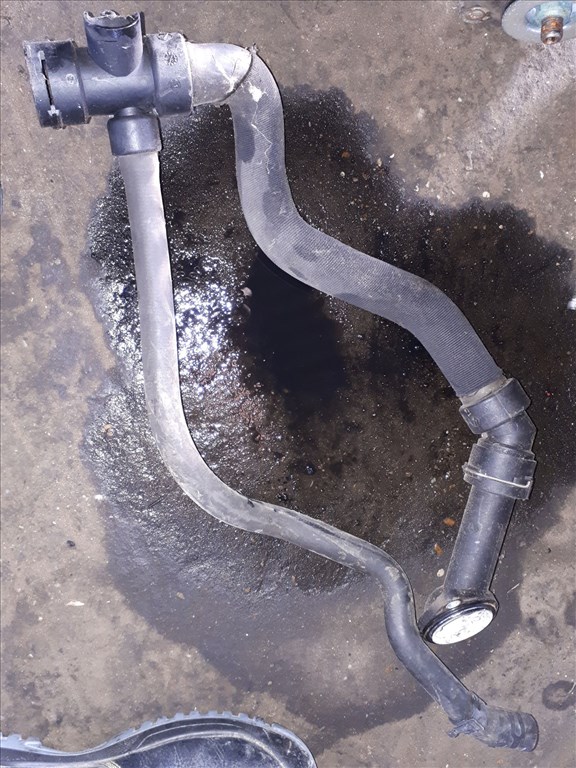 Audi A4 B7 Vízcsõ  Csonk 8E0 121 049T 2. kép