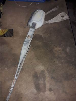 Mercedes W124 Első Ablaktörlő Mechanika