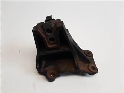 Hyundai I 40 bal első váltótartóbak