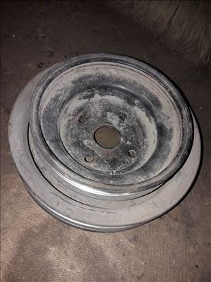 Mitsubishi L400 Vízpumpa Szíjtárcsa