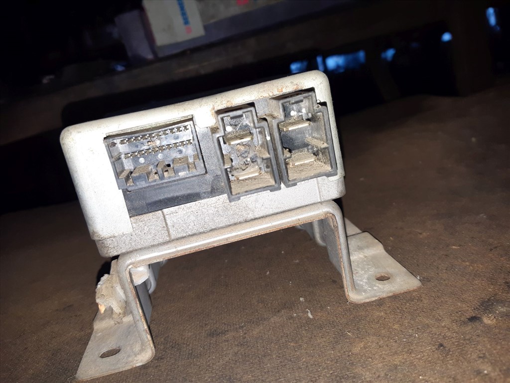 Suzuki Swift III 04-10 Kormányszervó Vezérlõ Elektronika 38720-63J10 3. kép