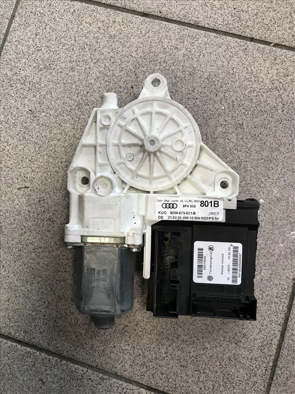 Audi A3 (8P) - bal hátsó ablakemelő motor  8p4959801b 1. kép