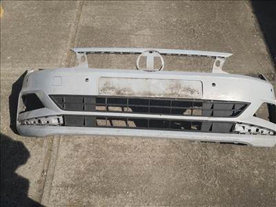 Volkswagen Polo 6 enyhén sérült első lőkhárító