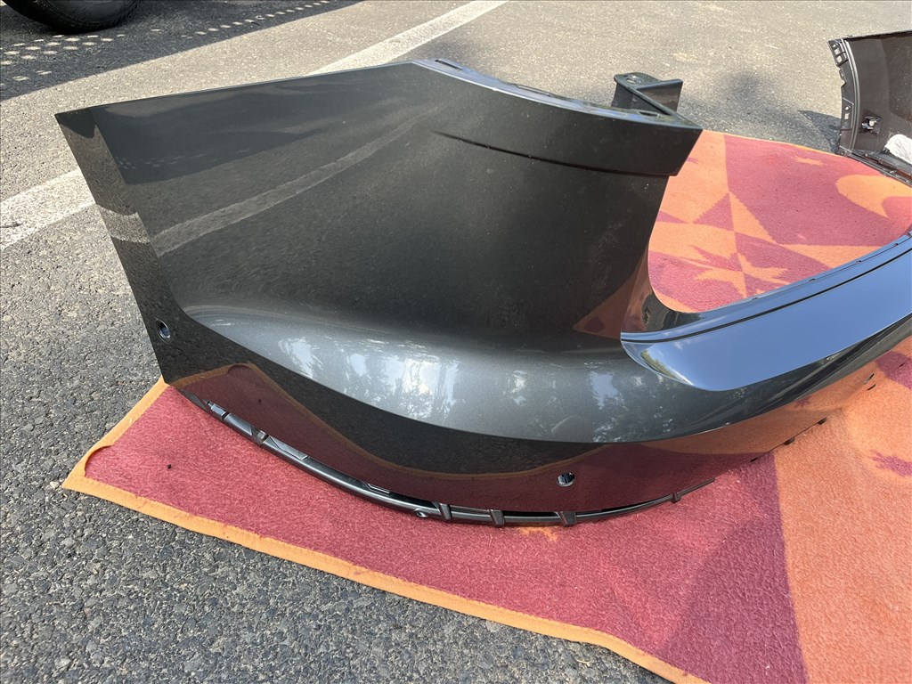 Volkswagen Touareg III 2024 Vw Touareg hátsó lökhárító PDC vel 2423460256 760807417jm7q 2. kép